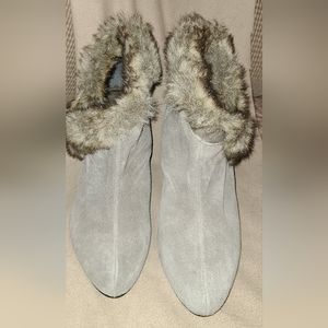 Avon Grey Tan Suede Fur Lined Trim Heel Boots Booties Sz 8